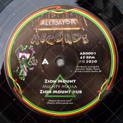 Mighty Massa - Zion Mount